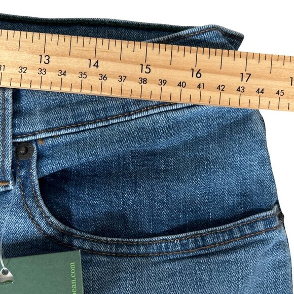LL Bean Classic Fit Straight Leg Jeans, Size 36/29 - Picture 9 of 12